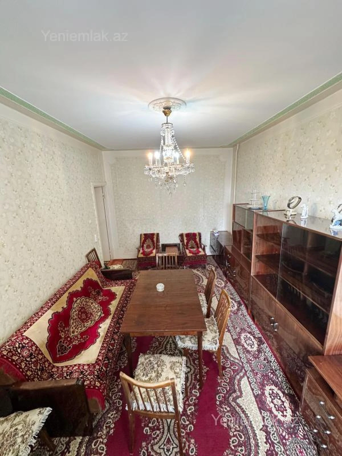 Satılır 1 otaqlı köhnə tikili 40 m²