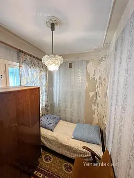 Satılır 1 otaqlı köhnə tikili 40 m²