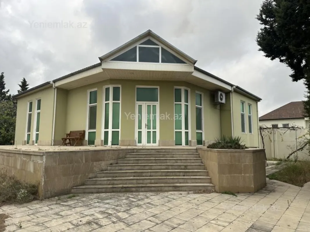 Satılır 5 otaqlı həyət evi 150 m²