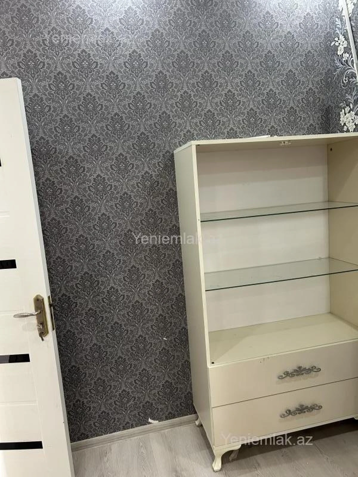 Satılır 2 otaqlı yeni tikili 72 m²