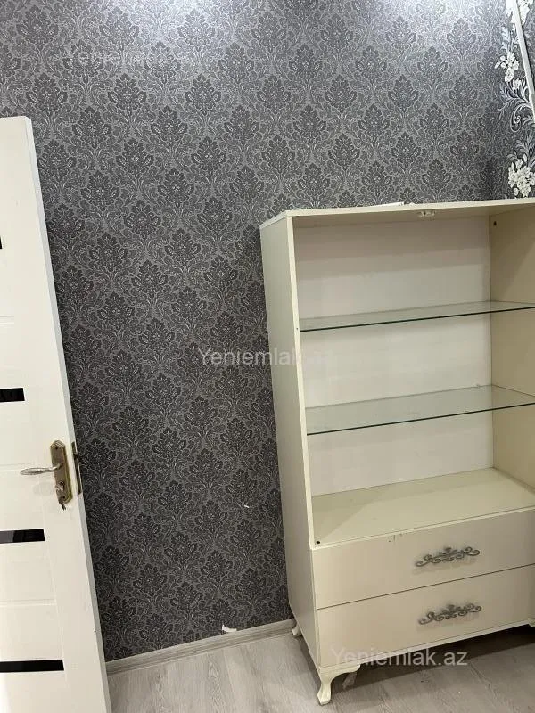 Satılır 2 otaqlı yeni tikili 72 m²