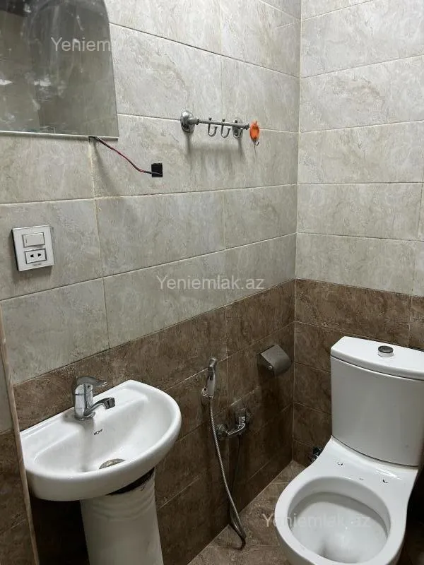 Satılır 2 otaqlı yeni tikili 72 m²