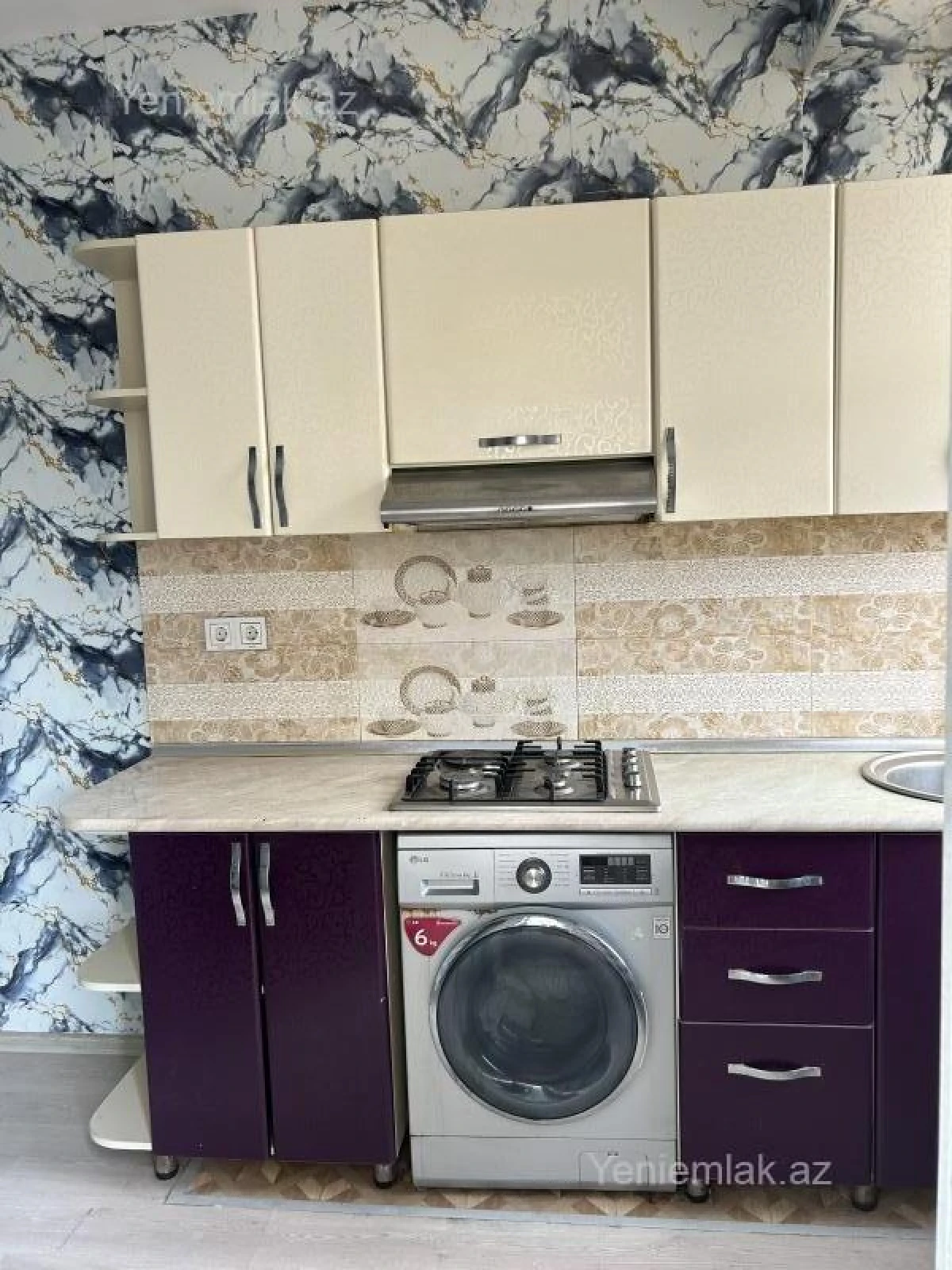 Satılır 2 otaqlı yeni tikili 72 m²