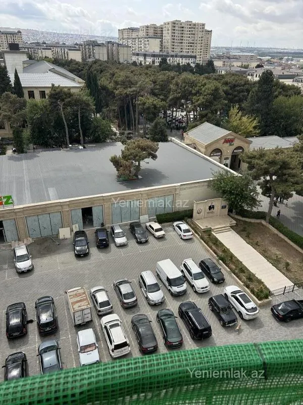 Satılır 2 otaqlı yeni tikili 72 m²