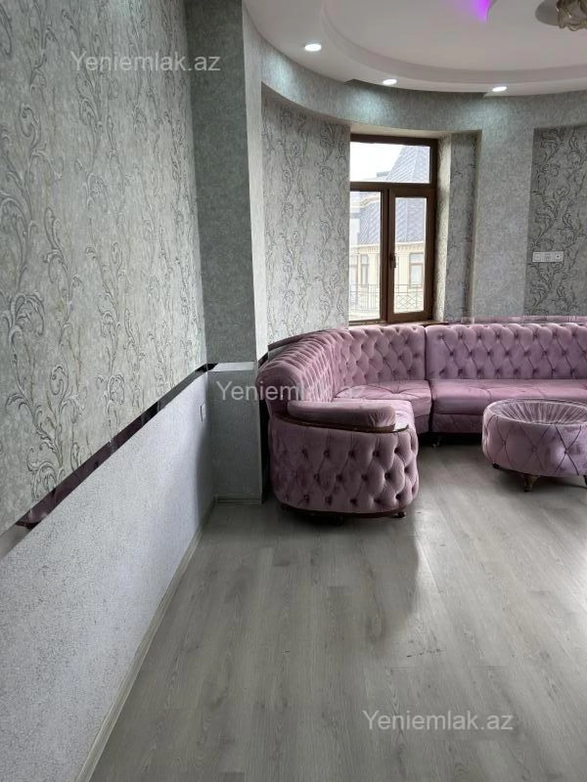 Satılır 2 otaqlı yeni tikili 72 m²