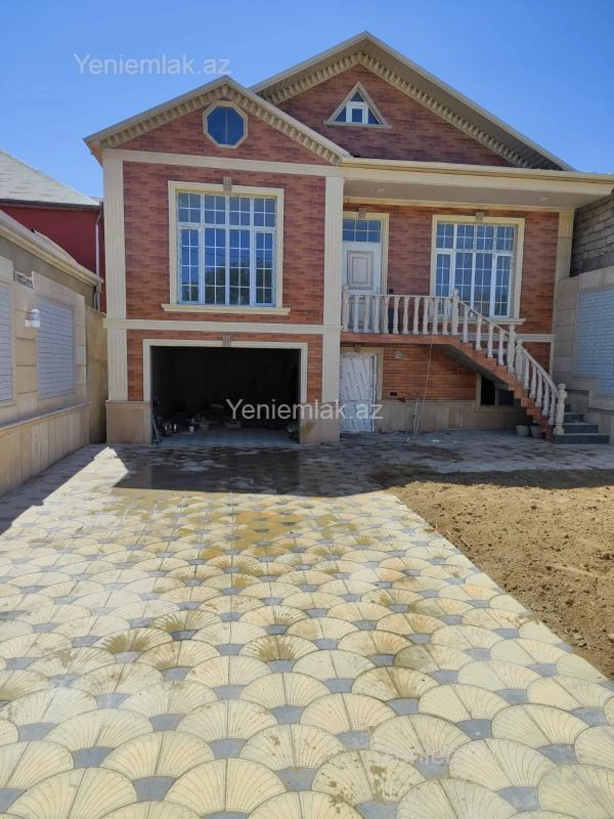 Satılır 4 otaqlı həyət evi 195 m²