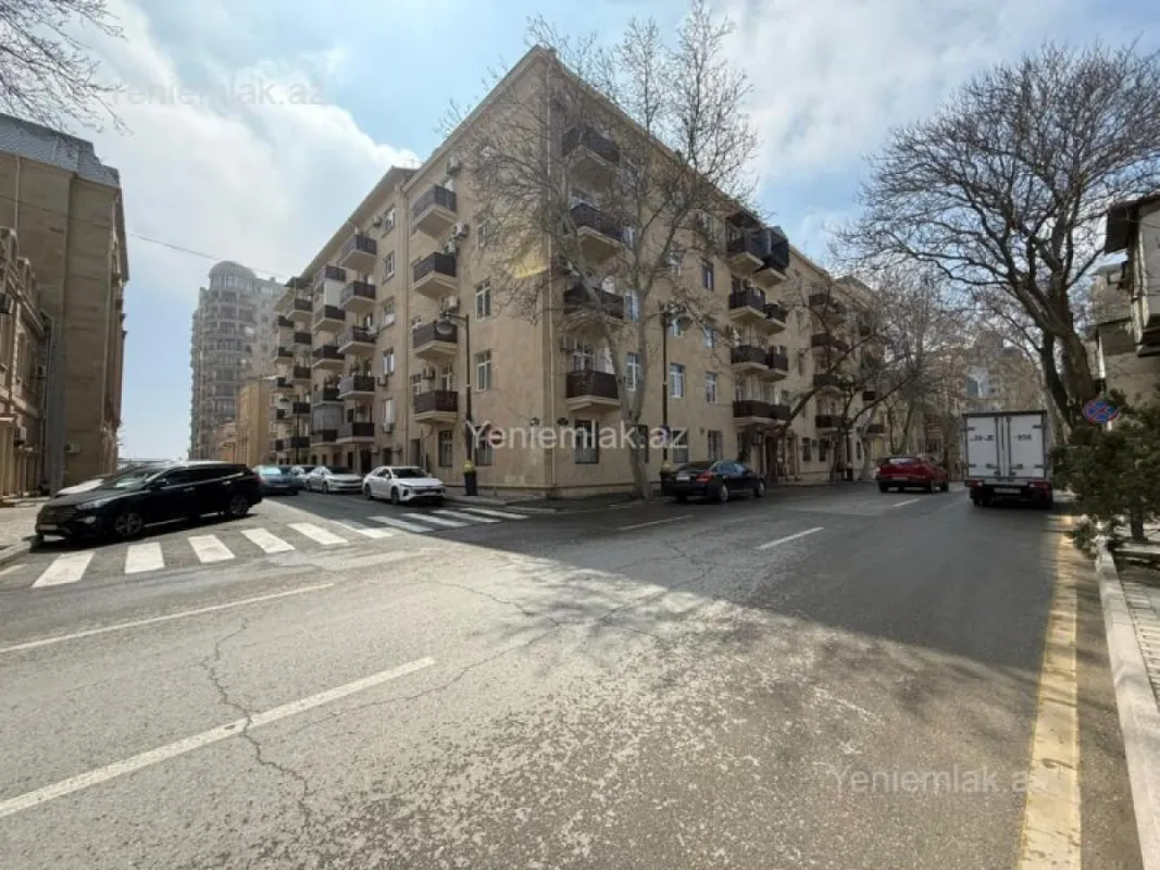 Satılır 2 otaqlı köhnə tikili 36 m²