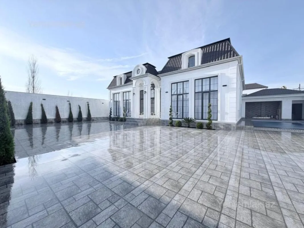 Satılır 4 otaqlı həyət evi 250 m²