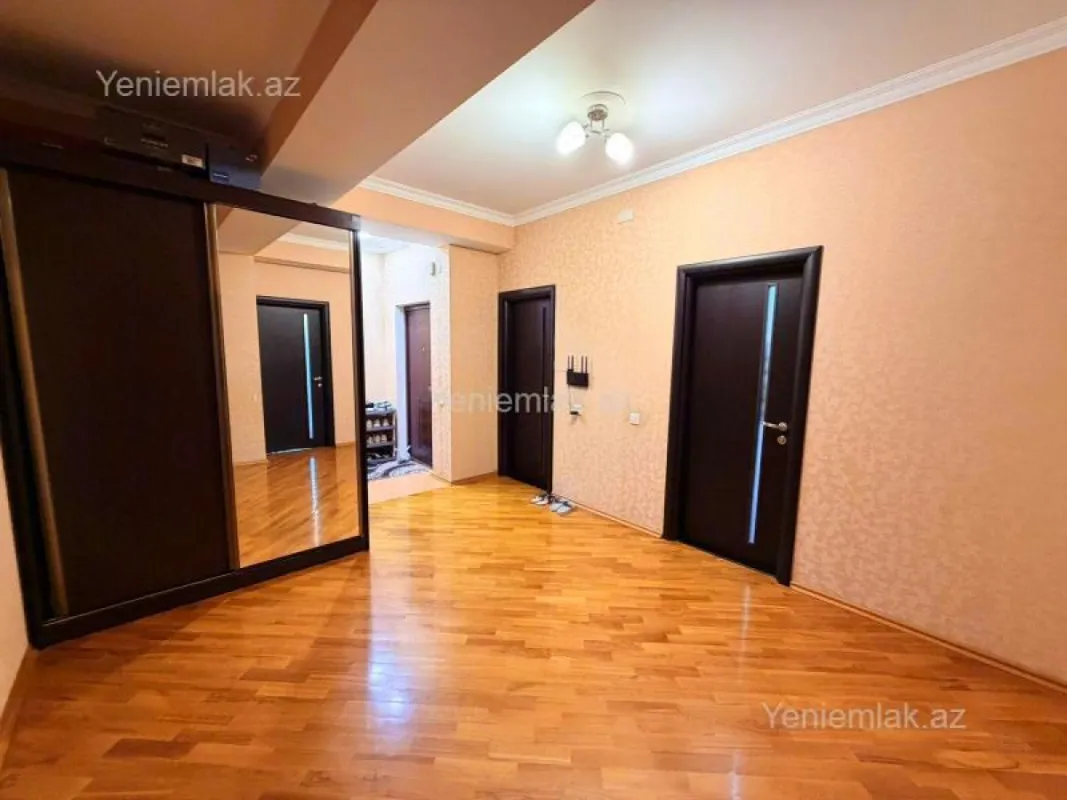 Satılır 2 otaqlı yeni tikili 110 m²