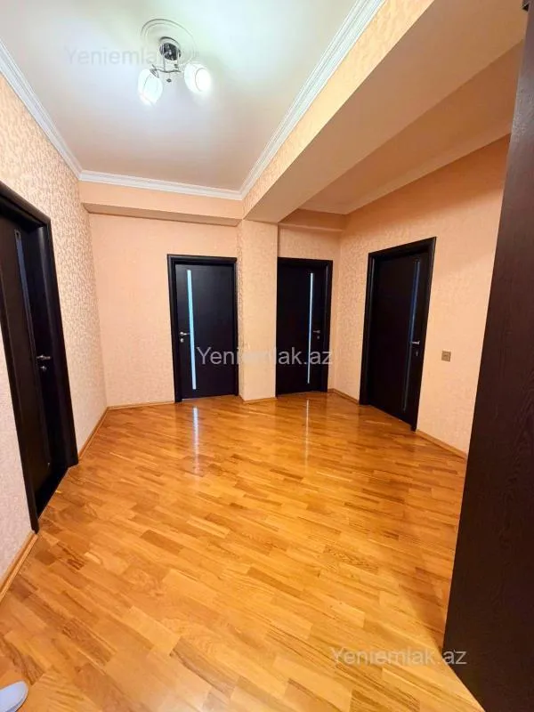 Satılır 2 otaqlı yeni tikili 110 m²