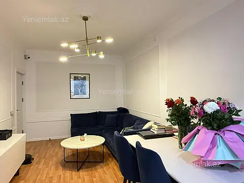 Satılır 3 otaqlı köhnə tikili 90 m² — Bakı, Binəqədi 3 otaq 90.00 m²