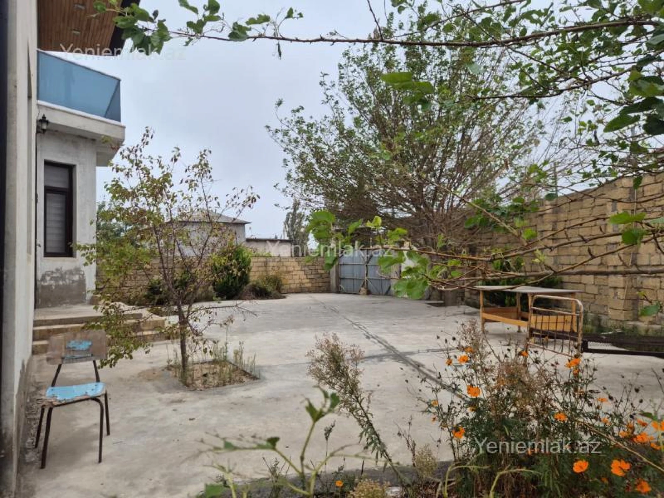 Satılır 4 otaqlı həyət evi 200 m²