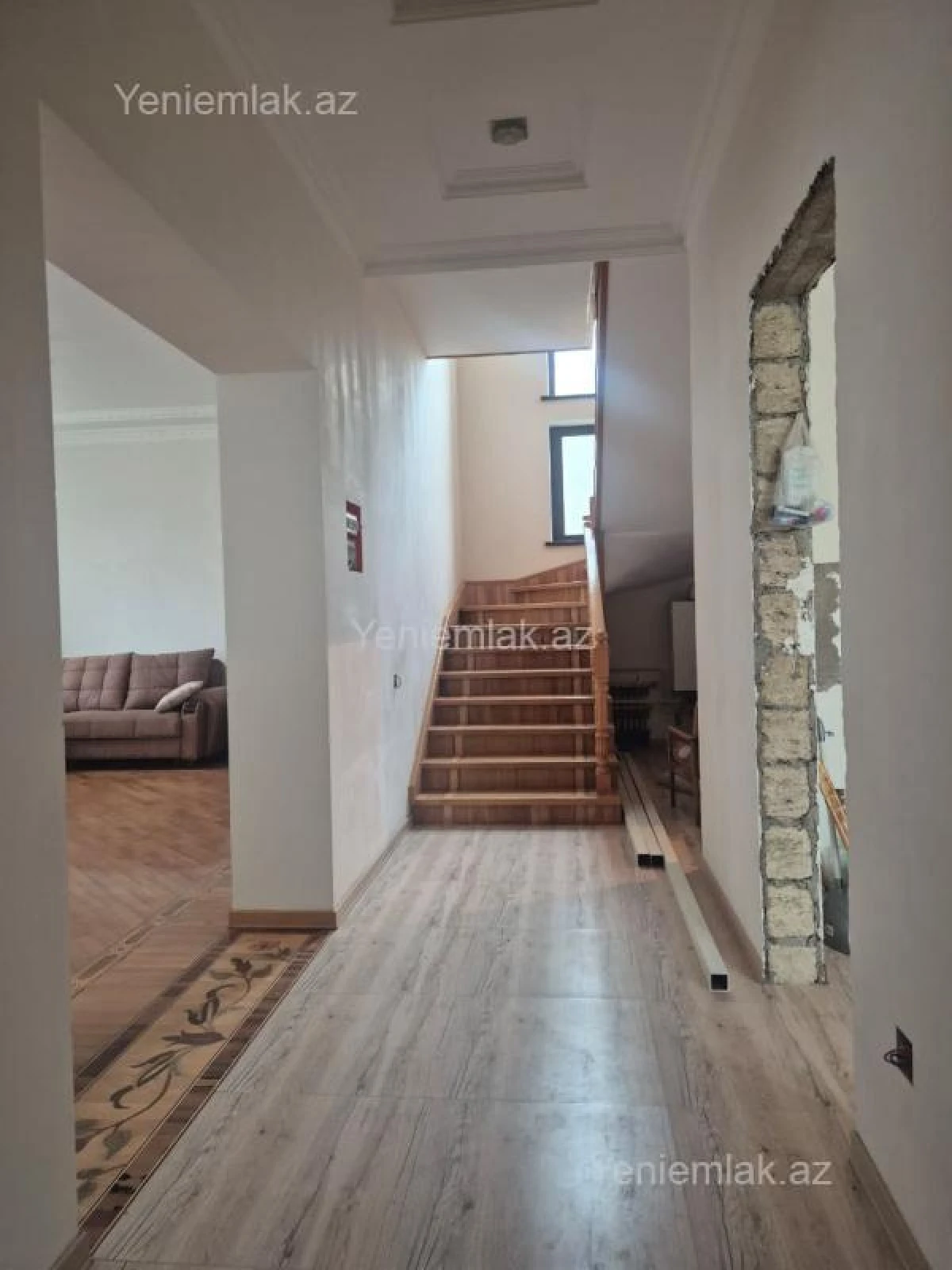 Satılır 4 otaqlı həyət evi 200 m²