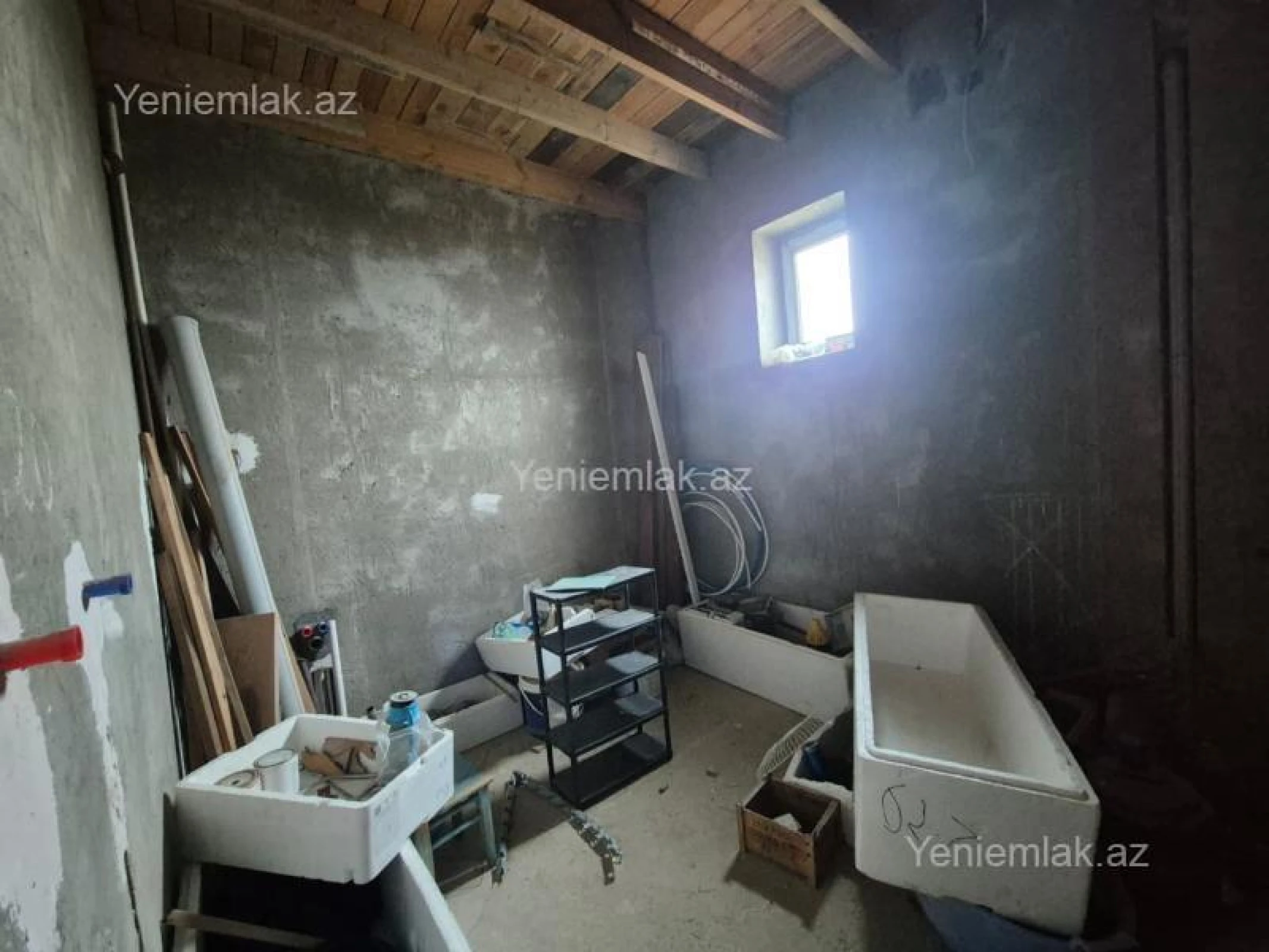 Satılır 4 otaqlı həyət evi 200 m²