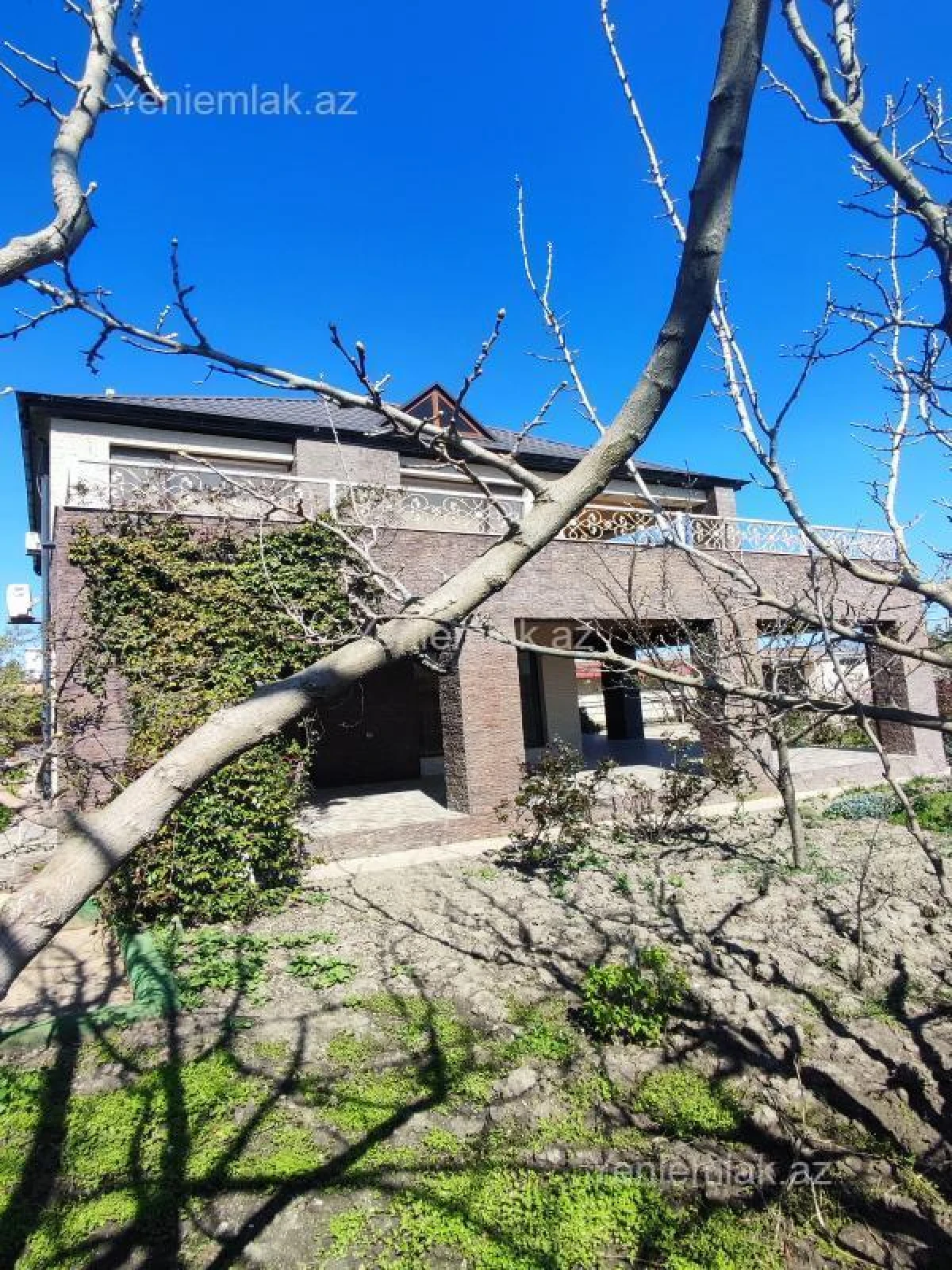 Satılır 7 otaqlı həyət evi 260 m²