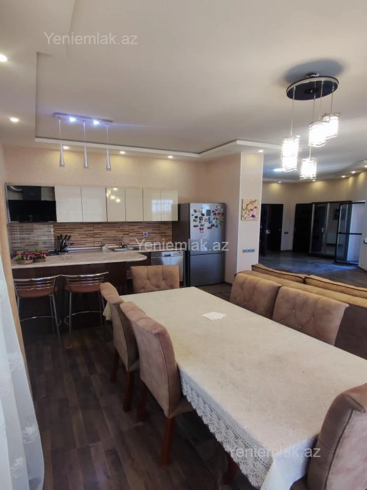 Satılır 7 otaqlı həyət evi 260 m²