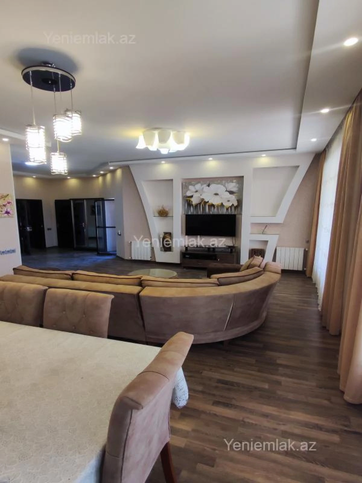 Satılır 7 otaqlı həyət evi 260 m²