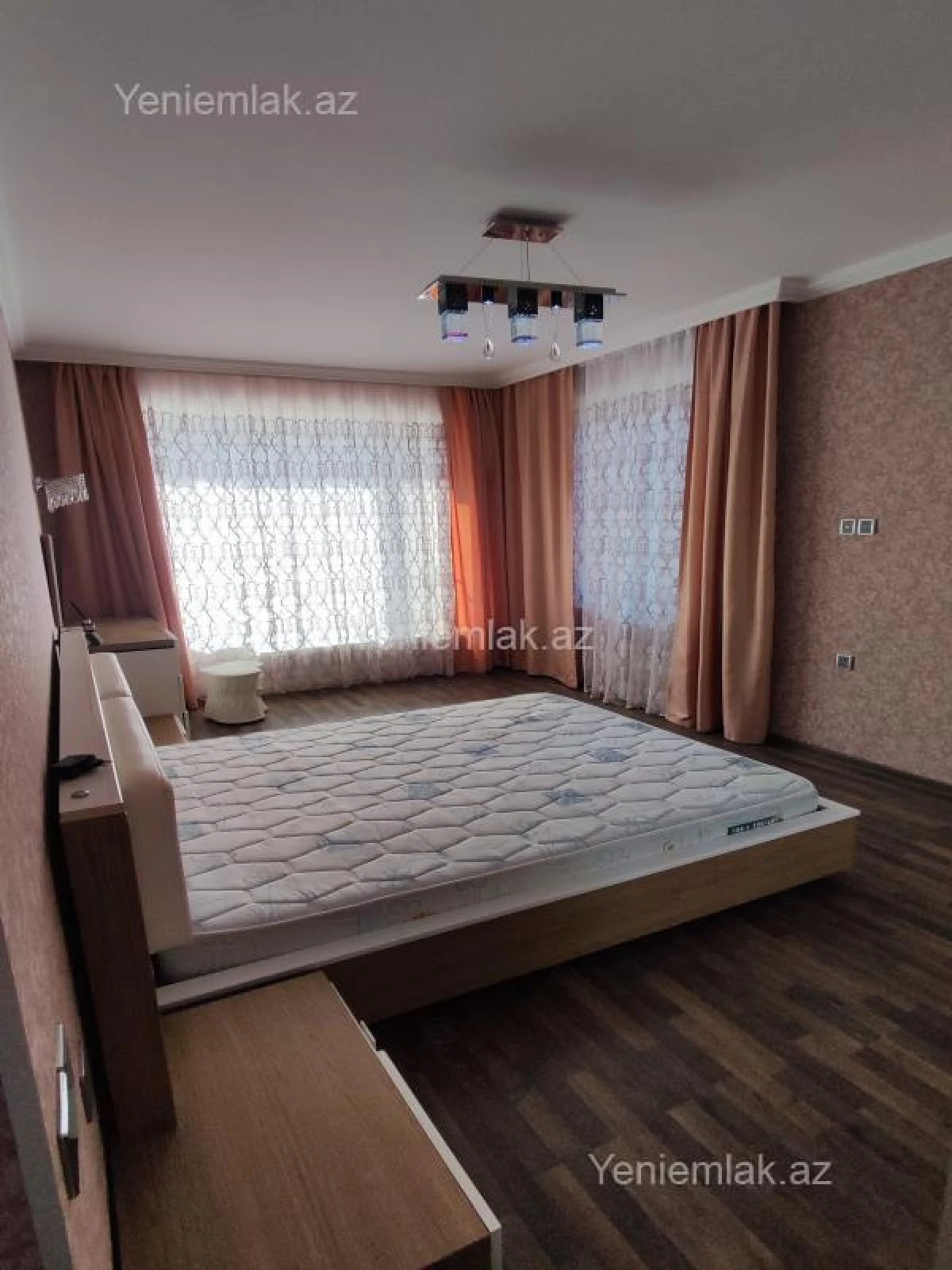 Satılır 7 otaqlı həyət evi 260 m²