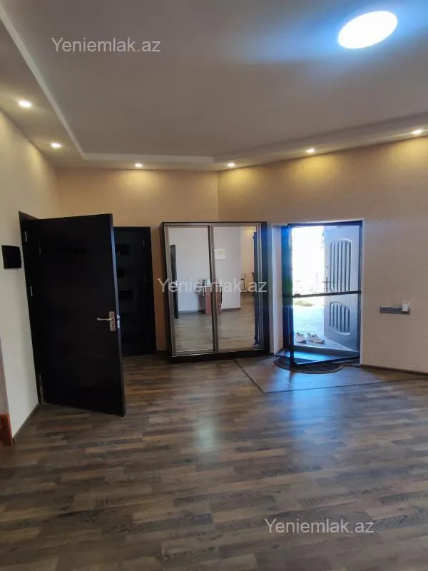 Satılır 7 otaqlı həyət evi 260 m²