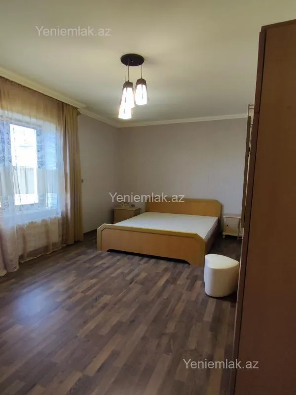 Satılır 7 otaqlı həyət evi 260 m²