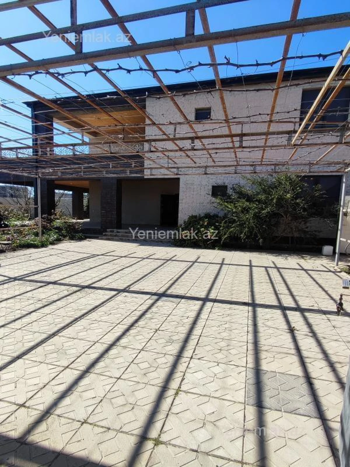 Satılır 7 otaqlı həyət evi 260 m²