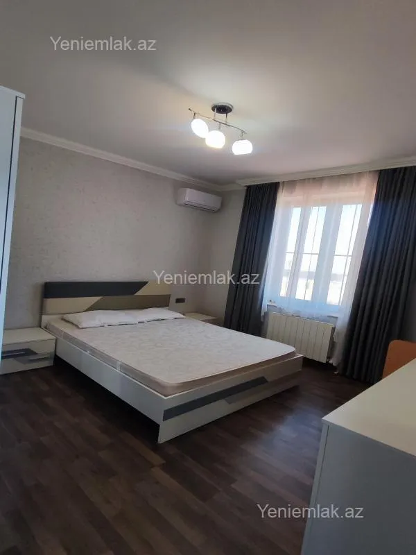 Satılır 7 otaqlı həyət evi 260 m²