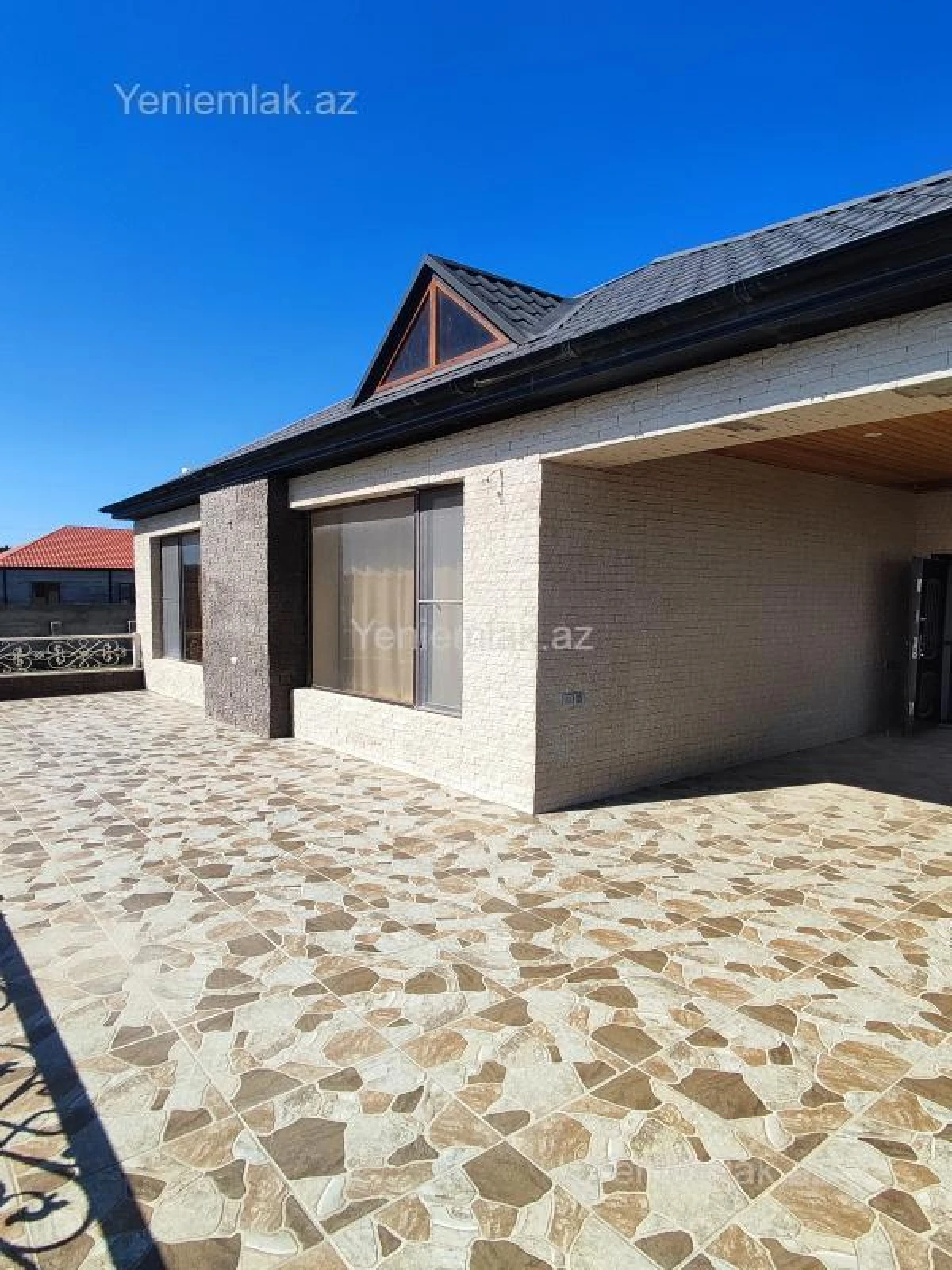 Satılır 7 otaqlı həyət evi 260 m²