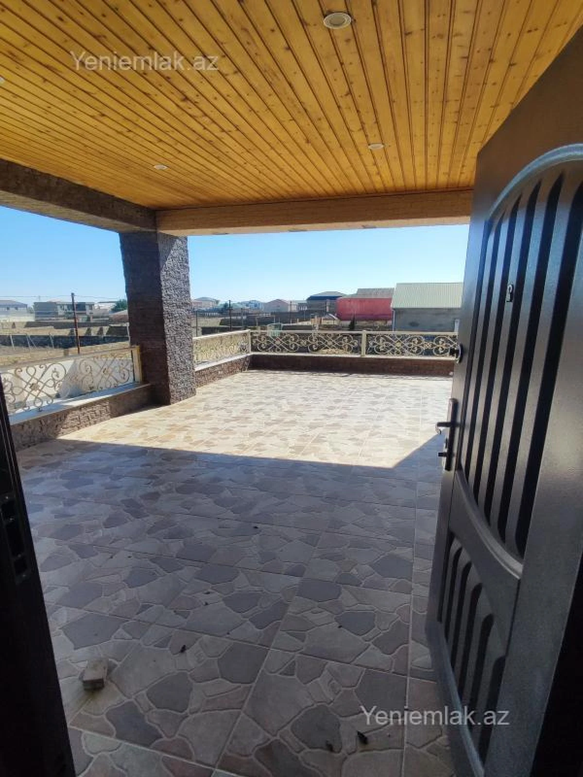Satılır 7 otaqlı həyət evi 260 m²