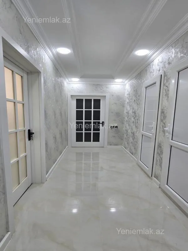 Satılır 3 otaqlı köhnə tikili 75 m²