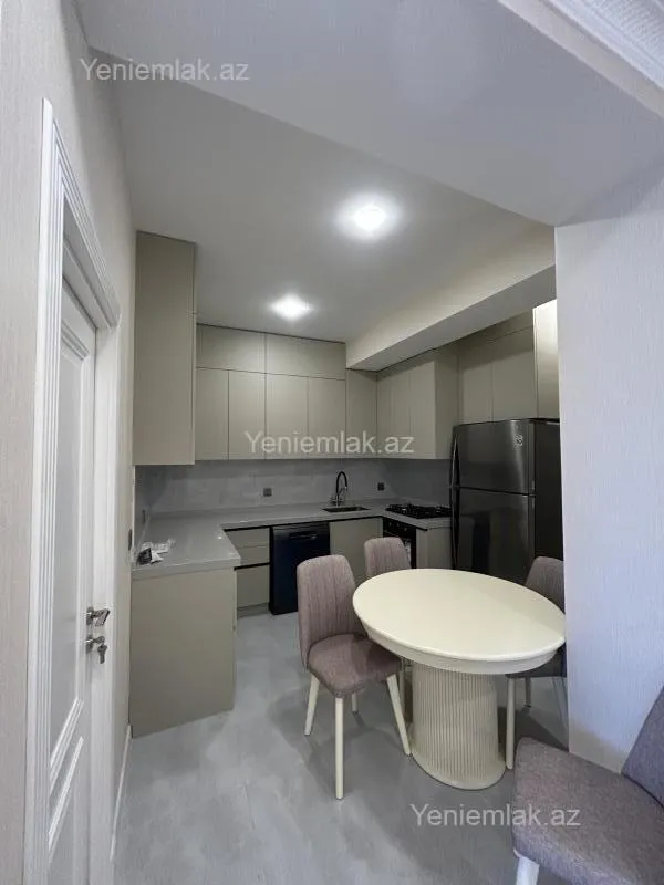 Satılır 3 otaqlı yeni tikili 101 m²