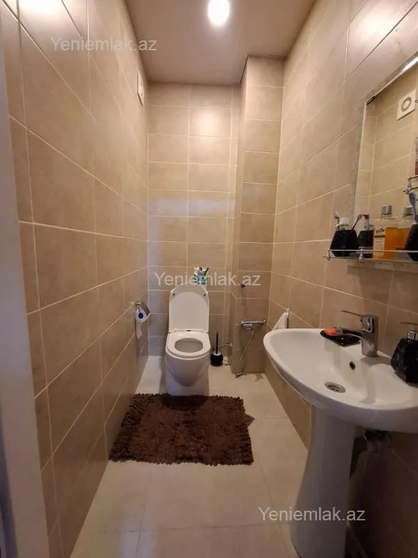 Satılır 2 otaqlı yeni tikili 70 m²