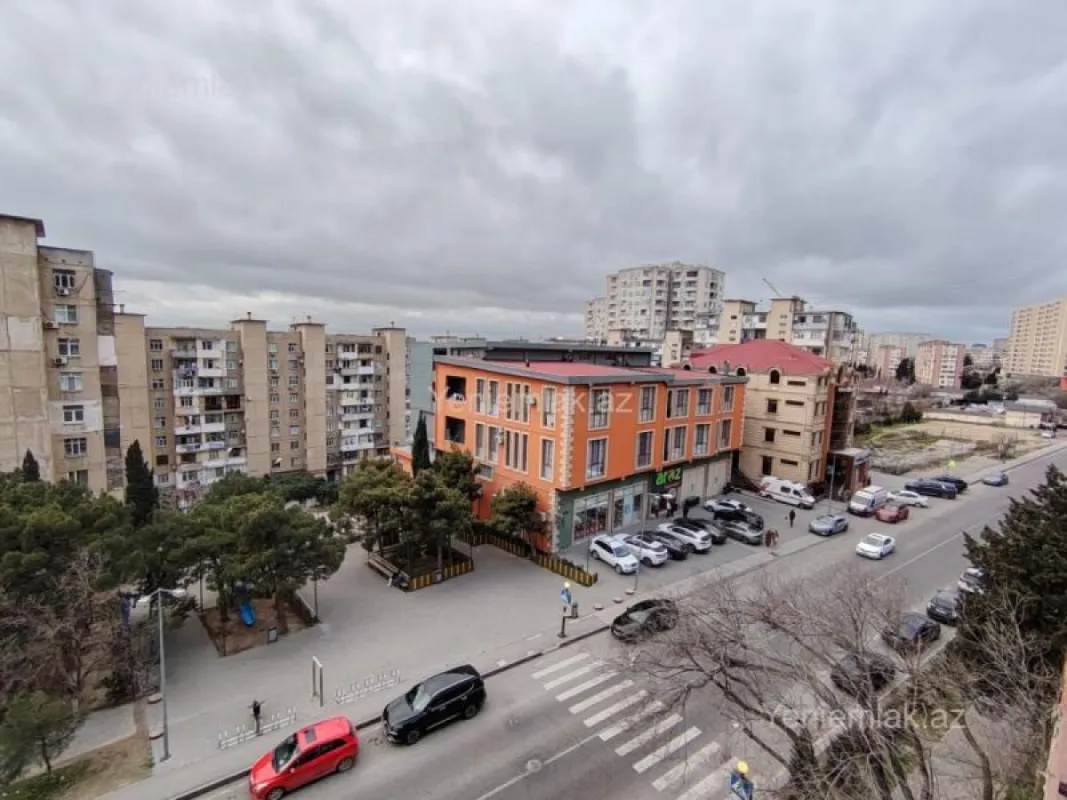 Satılır 2 otaqlı köhnə tikili 50 m²