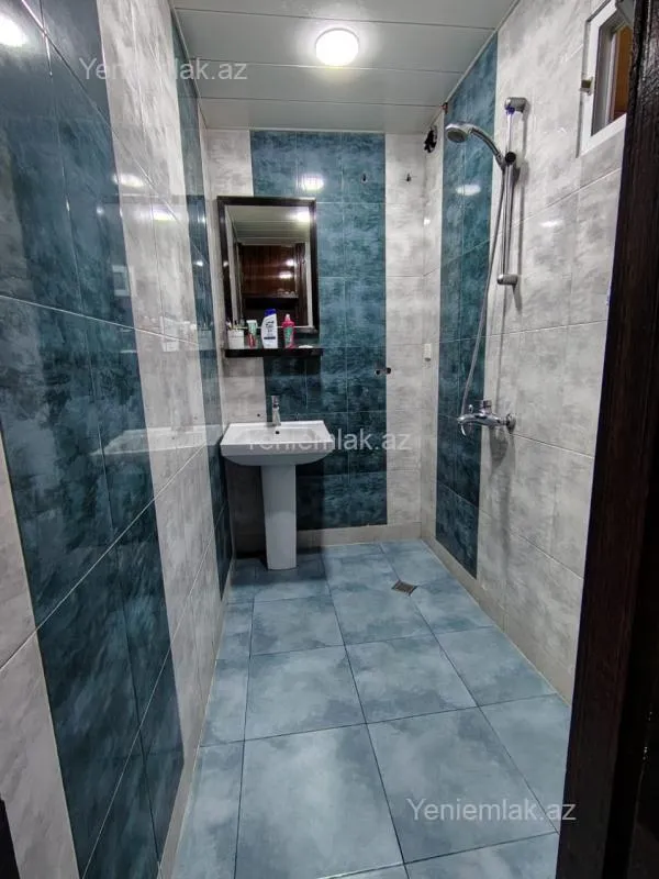 Satılır 2 otaqlı köhnə tikili 50 m²