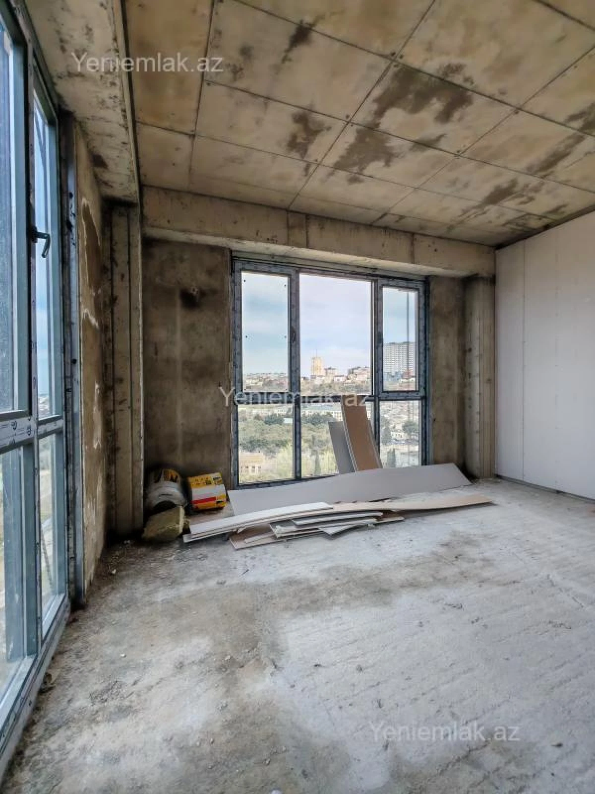 Satılır 3 otaqlı yeni tikili 87 m²