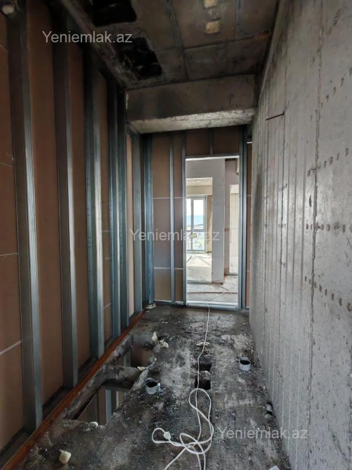 Satılır 3 otaqlı yeni tikili 87 m²