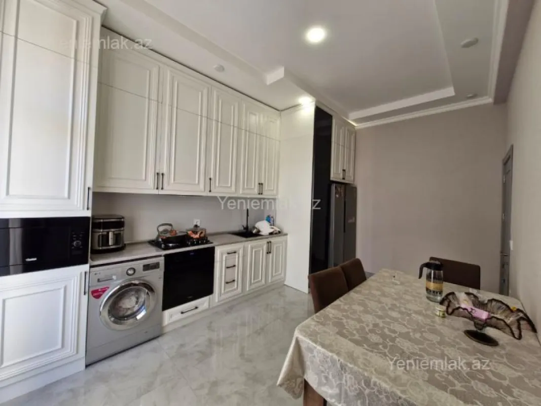 Satılır 2 otaqlı yeni tikili 87 m²