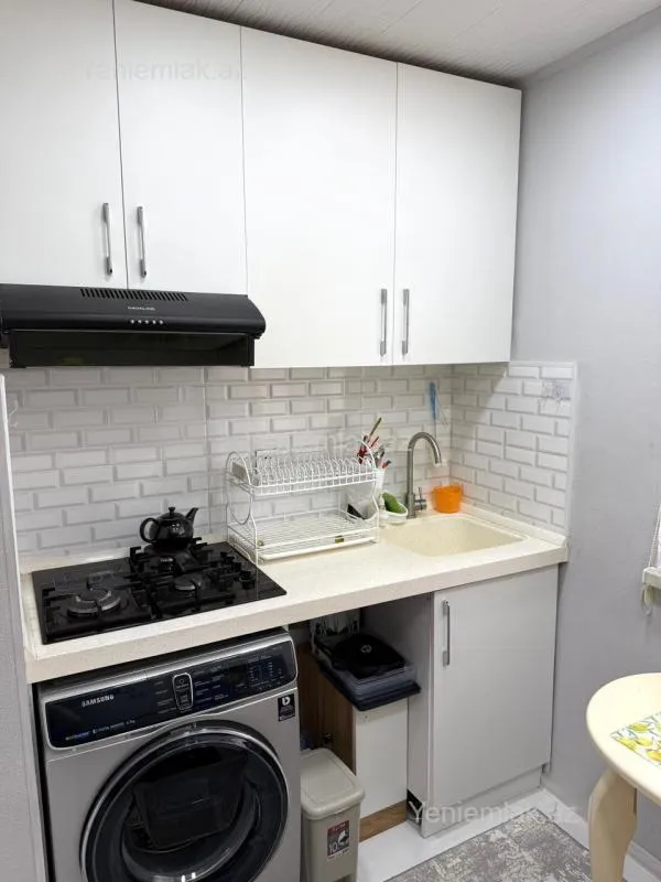 Satılır 2 otaqlı köhnə tikili 45 m²