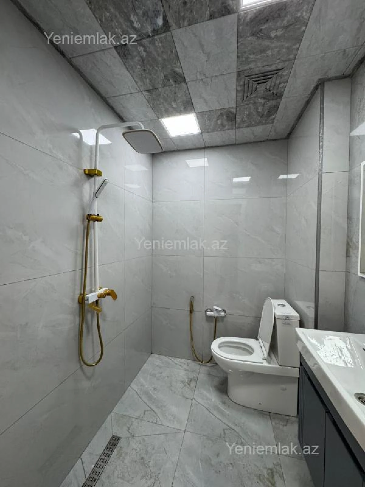 Satılır 3 otaqlı köhnə tikili 55 m²