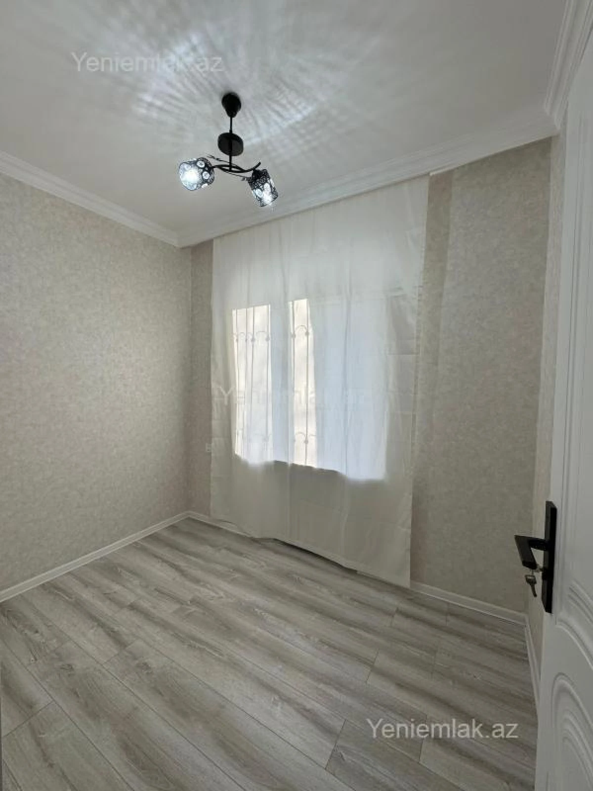 Satılır 3 otaqlı köhnə tikili 55 m²