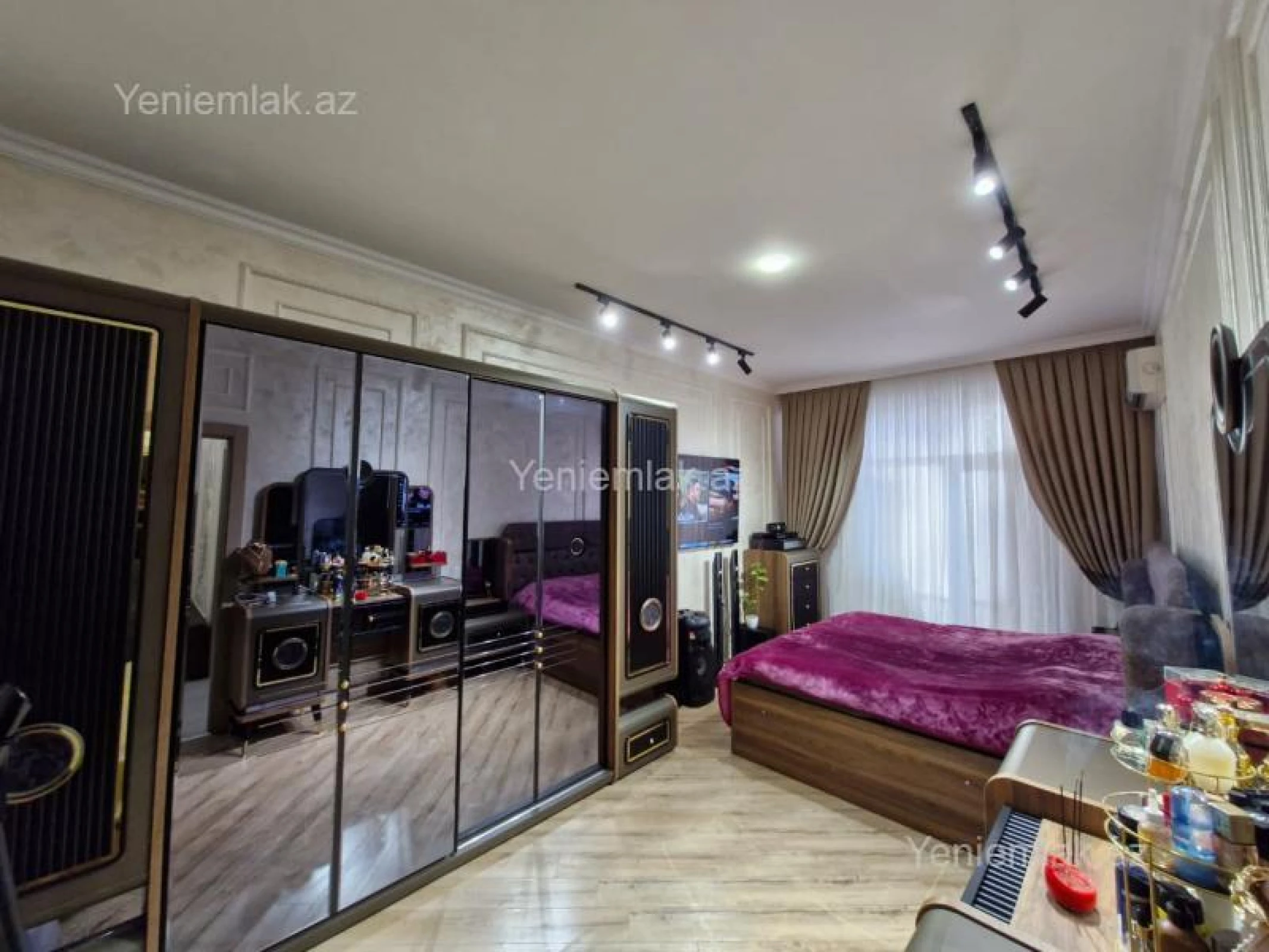 Satılır 2 otaqlı yeni tikili 87 m²