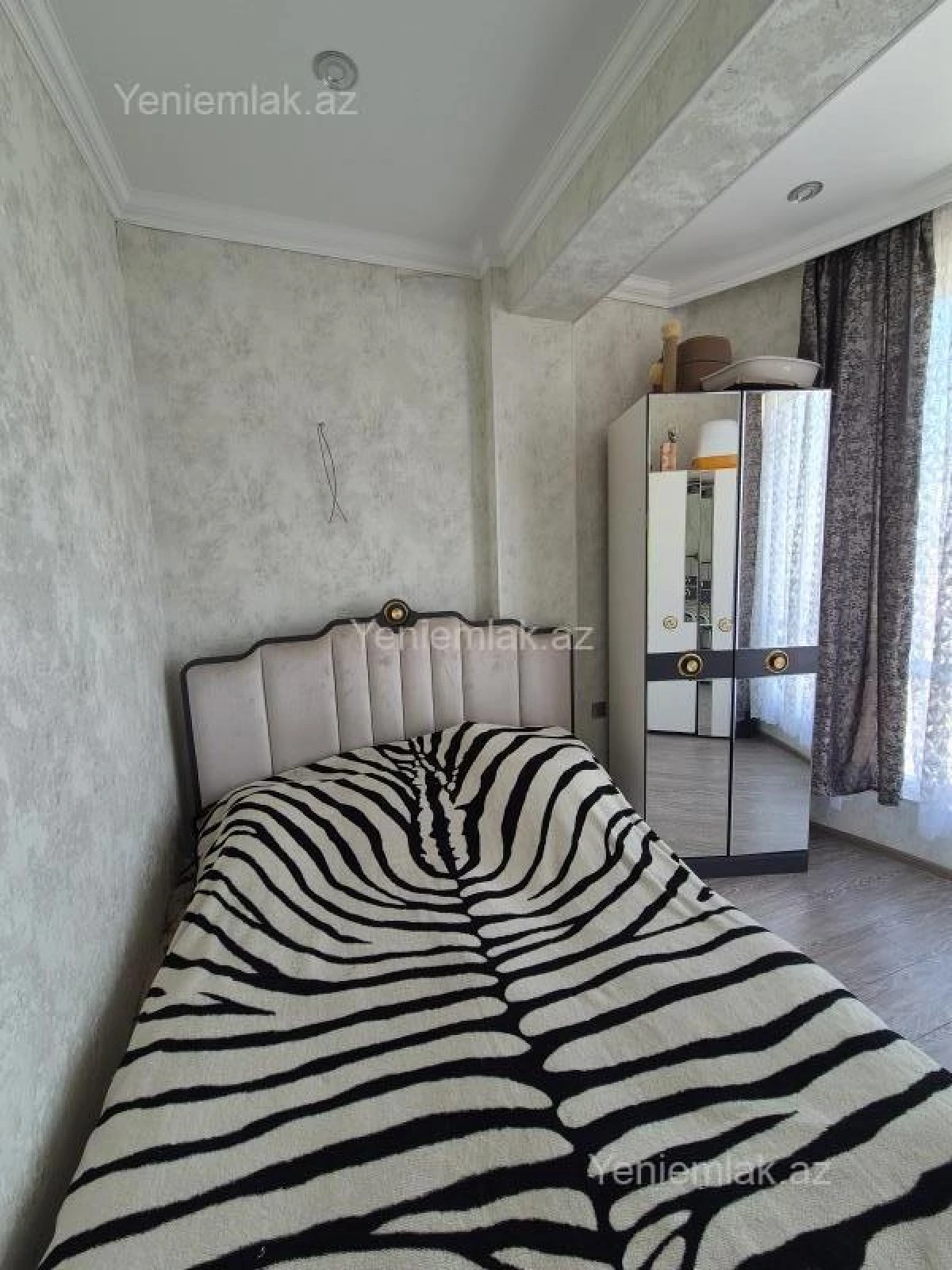 Satılır 1 otaqlı yeni tikili 40 m²