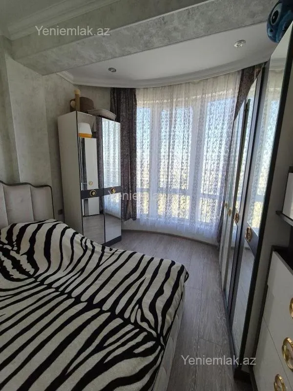 Satılır 1 otaqlı yeni tikili 40 m²