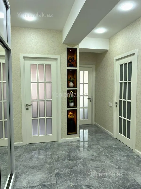 Satılır 2 otaqlı yeni tikili 75 m²