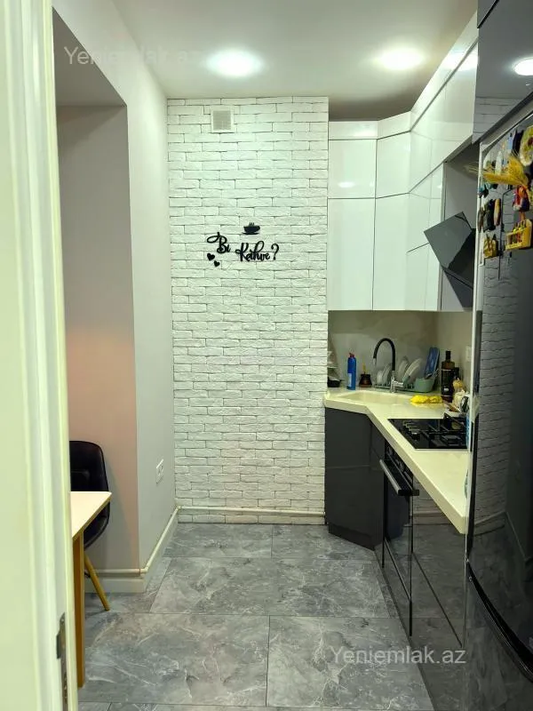 Satılır 2 otaqlı yeni tikili 75 m²