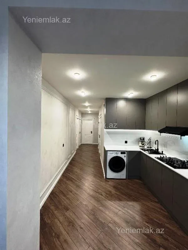 Satılır 3 otaqlı köhnə tikili 80 m²