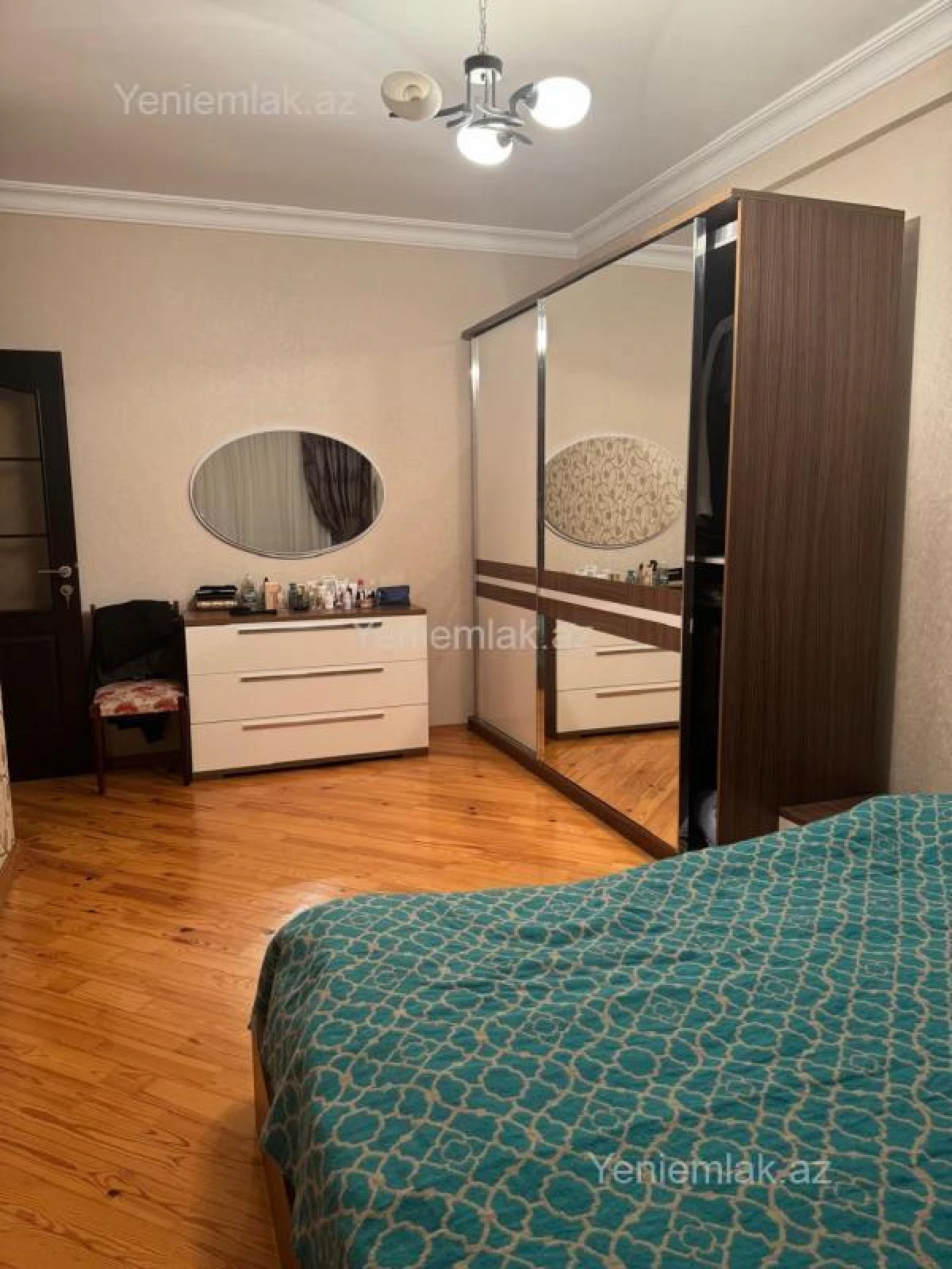 Satılır 3 otaqlı yeni tikili 120 m²