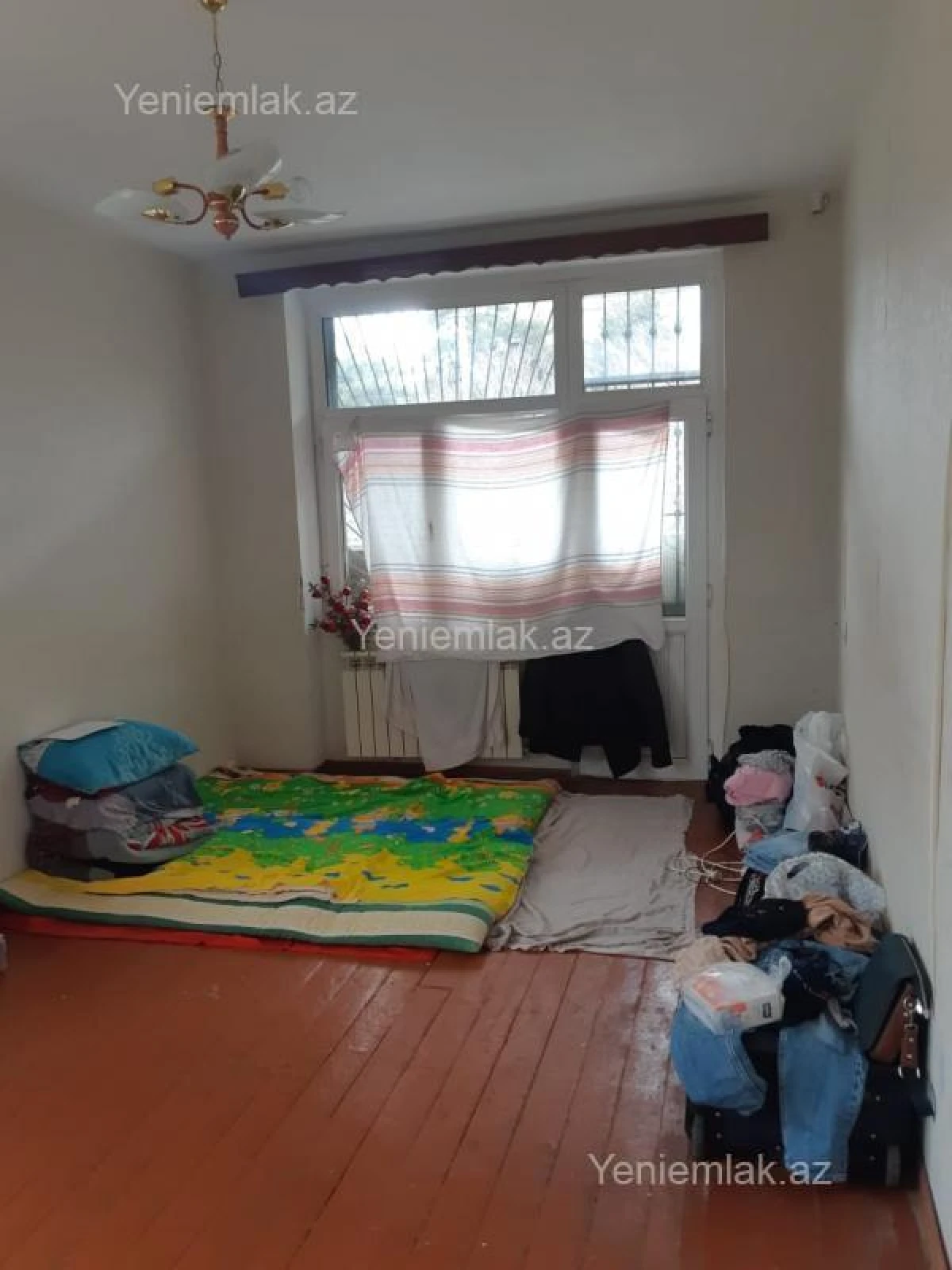 Satılır 1 otaqlı köhnə tikili 40 m²