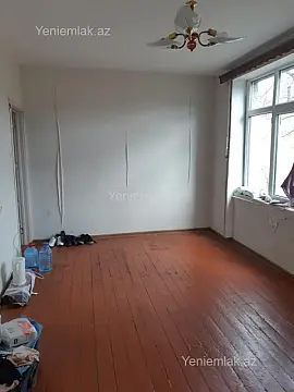 Satılır 1 otaqlı köhnə tikili 40 m²