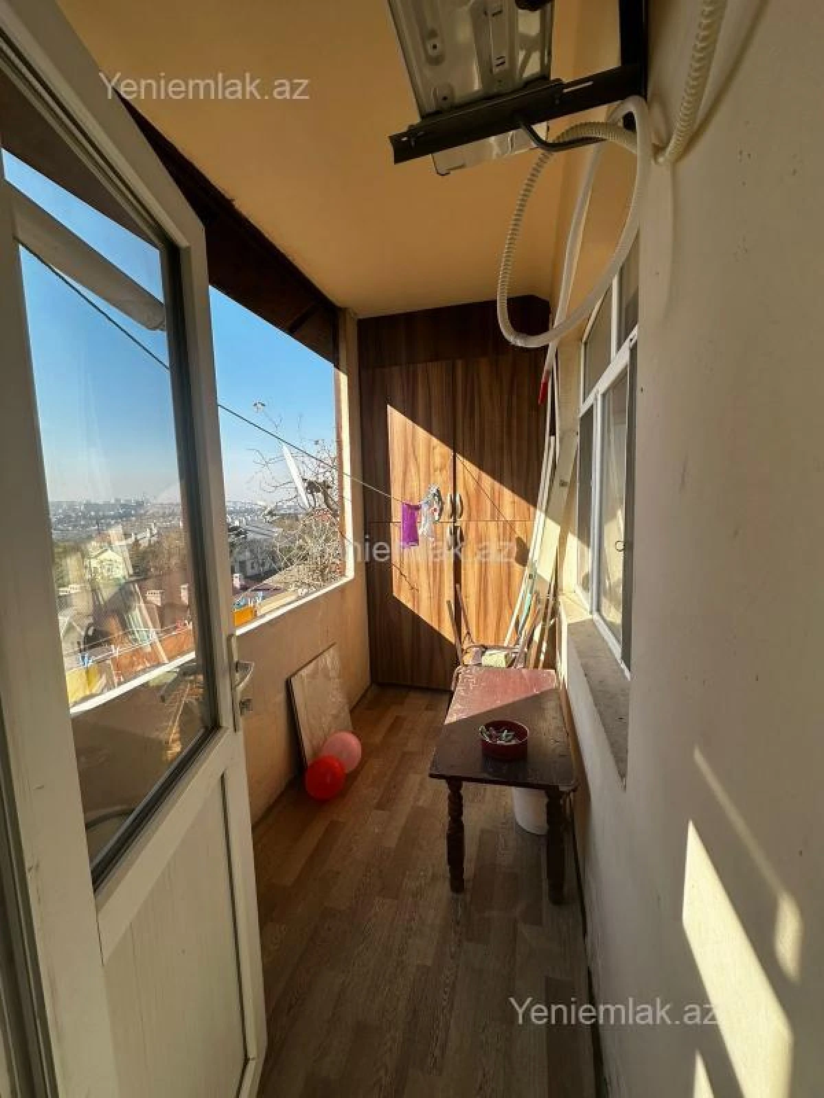 Satılır 3 otaqlı köhnə tikili 90 m²
