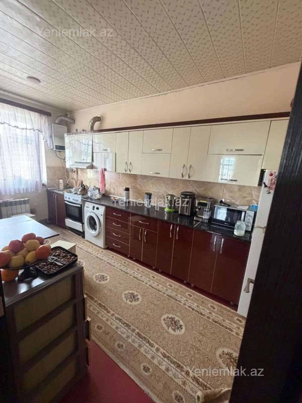 Satılır 6 otaqlı həyət evi 200 m²